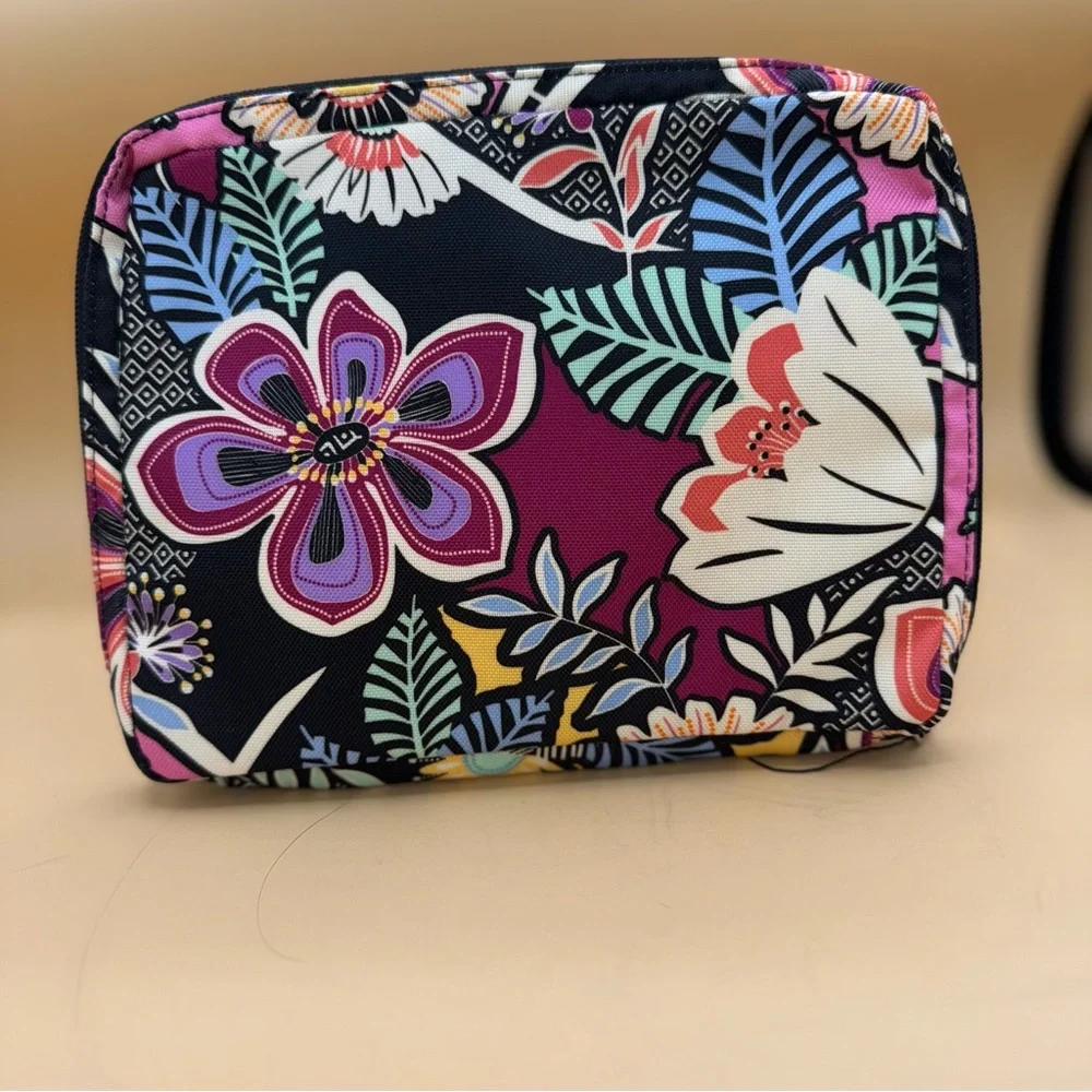 NWT Vera Bradley Floral Kauai Floral Lighten Up Wipes Pouch